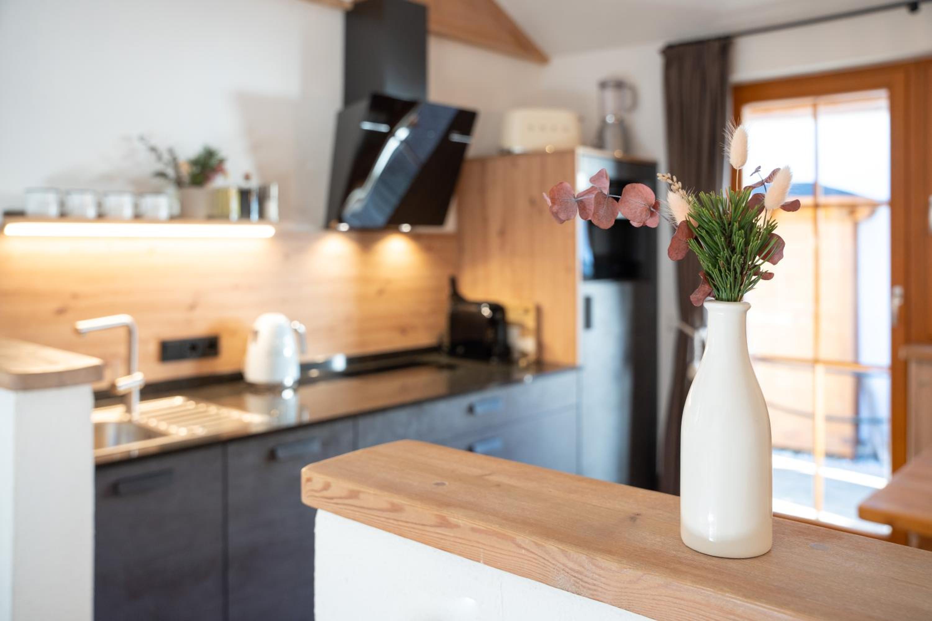 Dorfchalets & Apartments - in Kaprun centre including FREE entry Tauern Spa and Summer Card