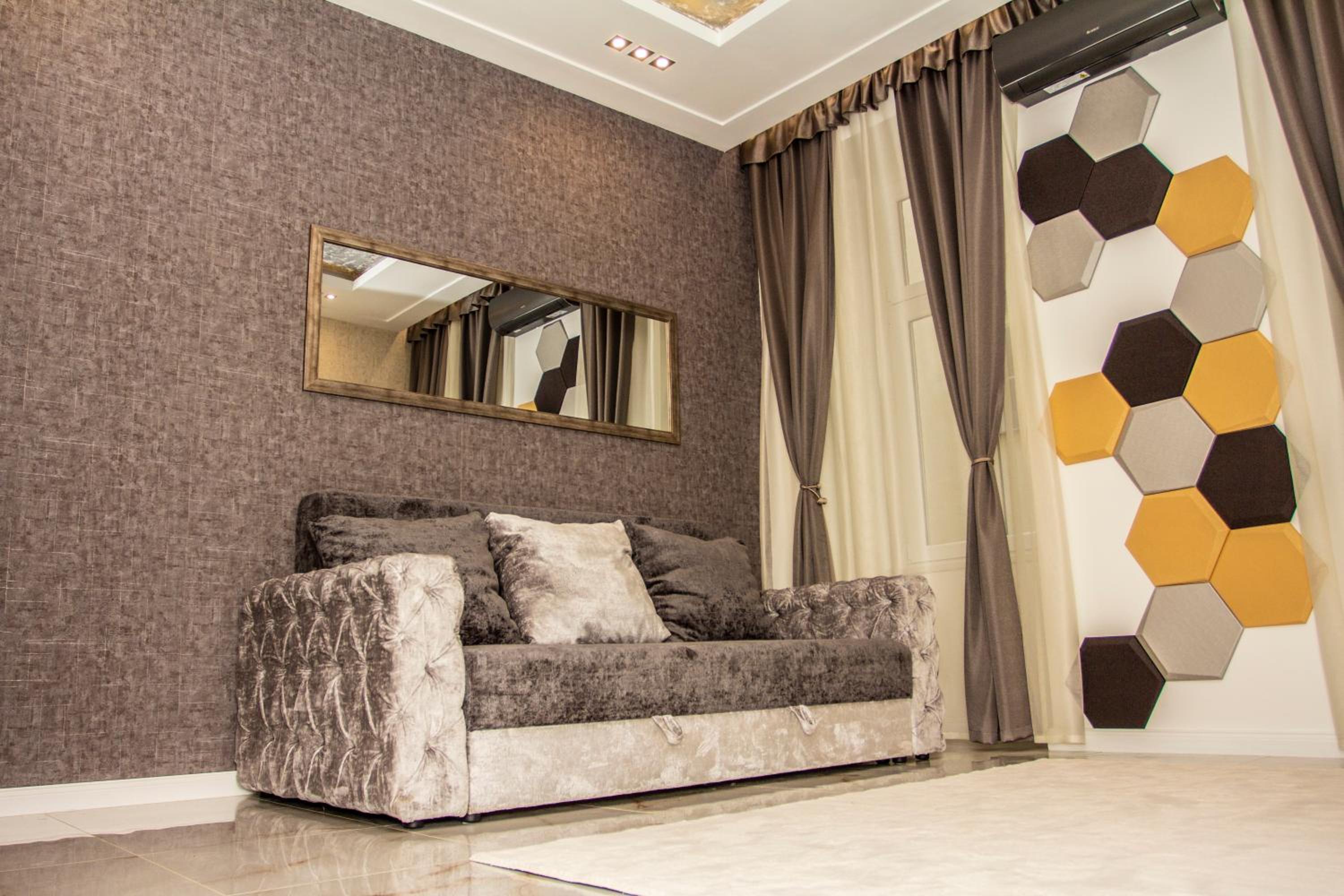 Silver Plus Apartment