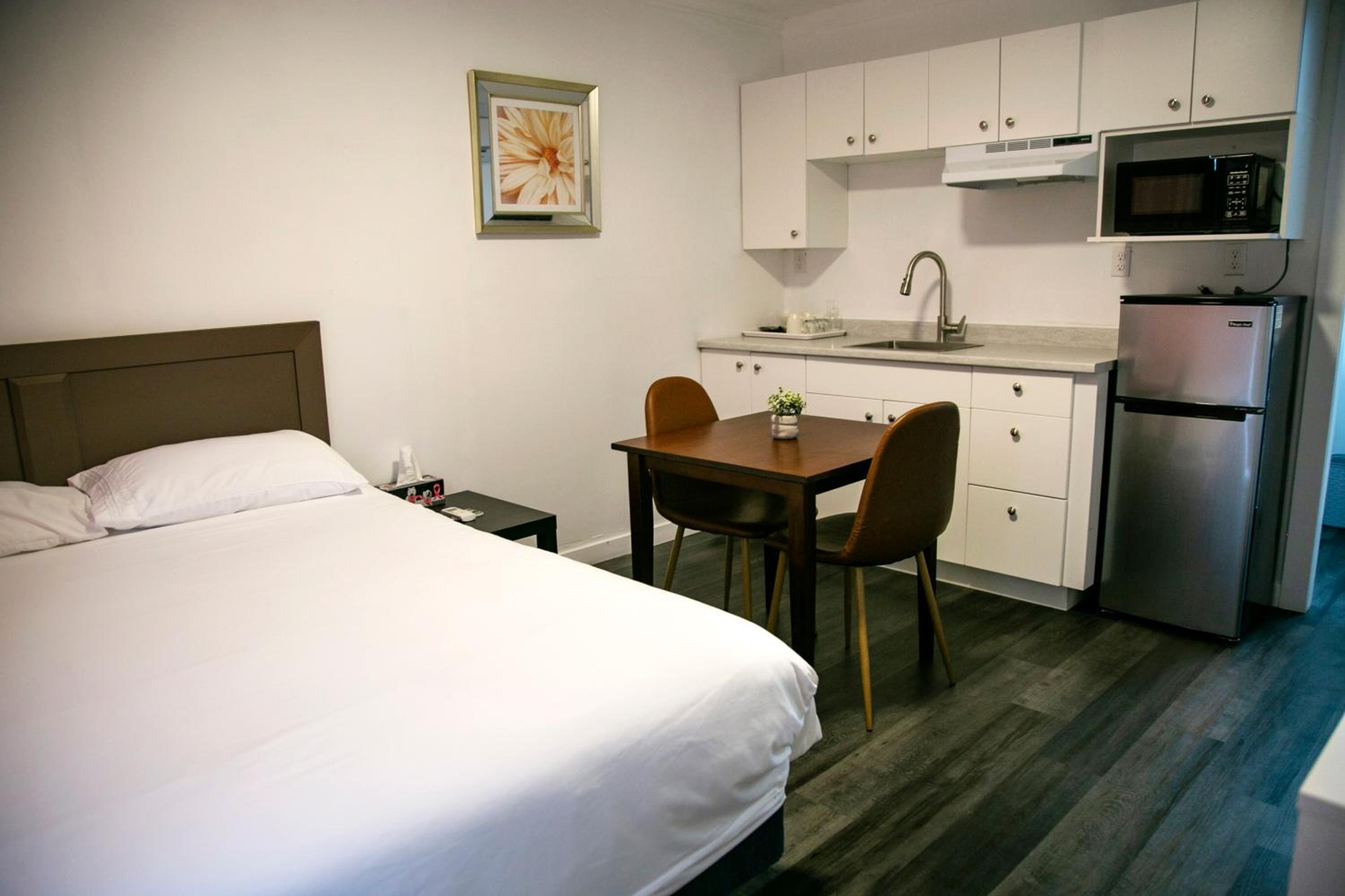 Westview Centre Motel Ltd