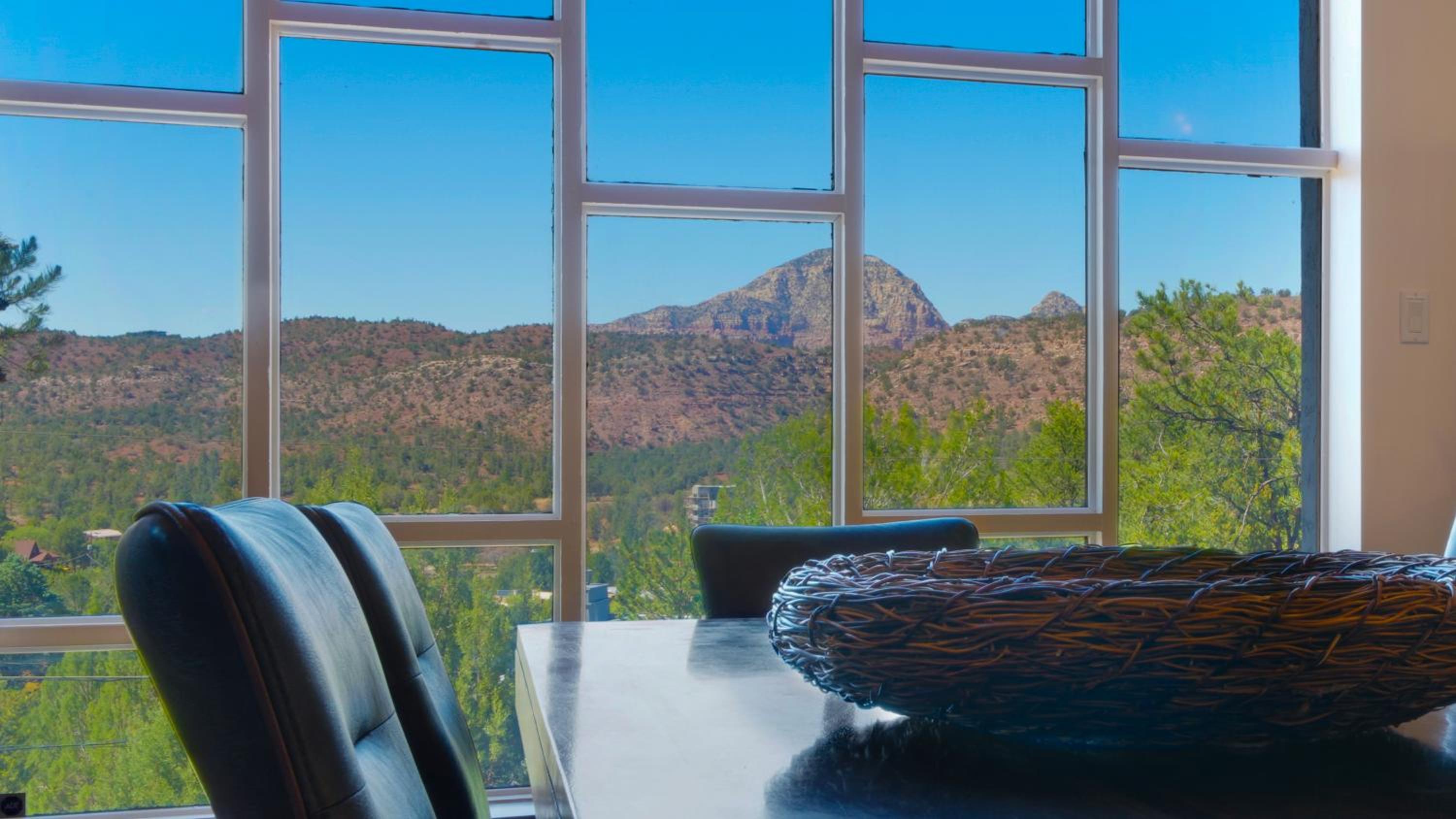 Walk 2 Trails! Pet Friendly! Stunning Views! view 2