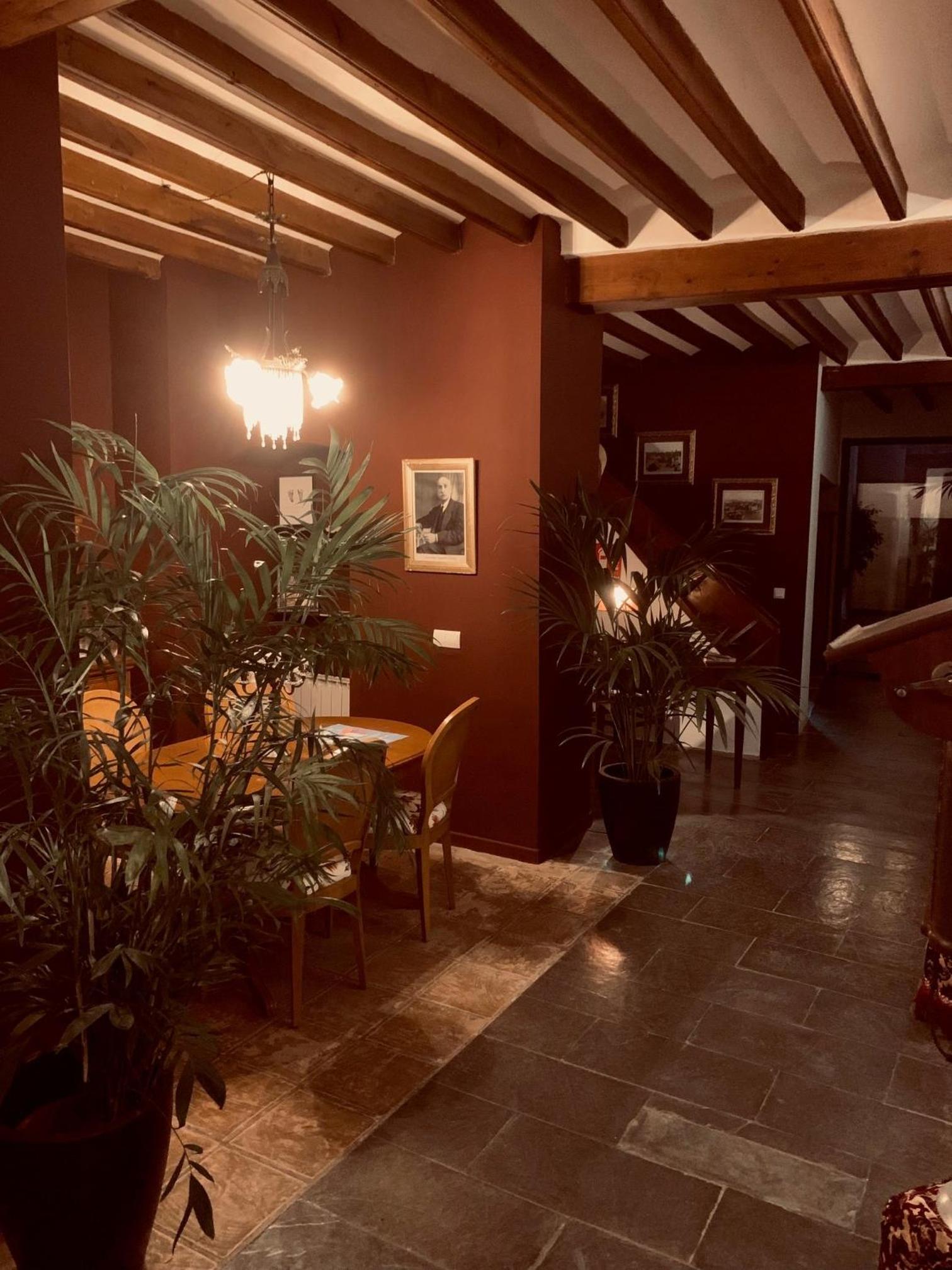 Las Puertas Del Indiano