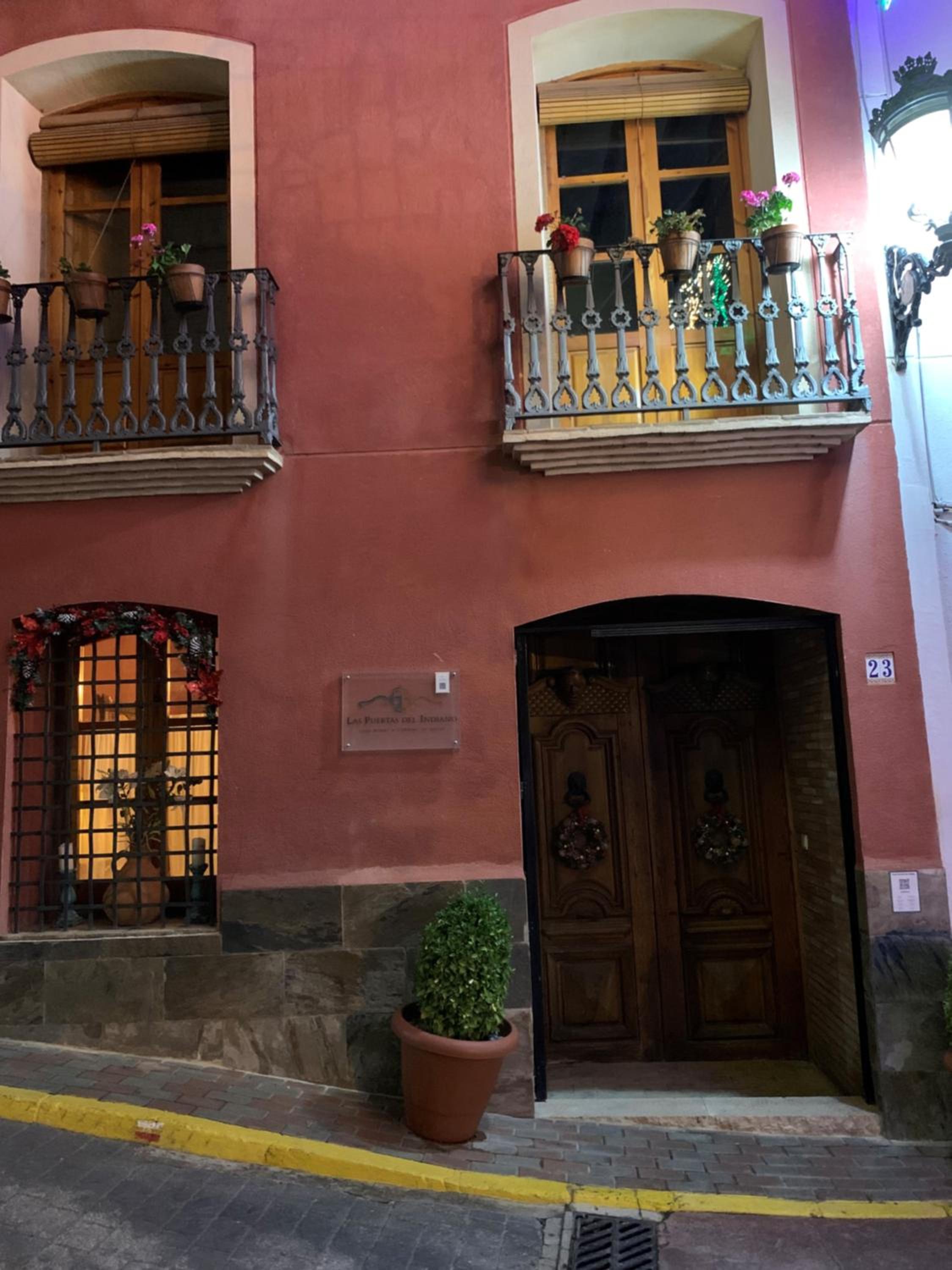Las Puertas Del Indiano