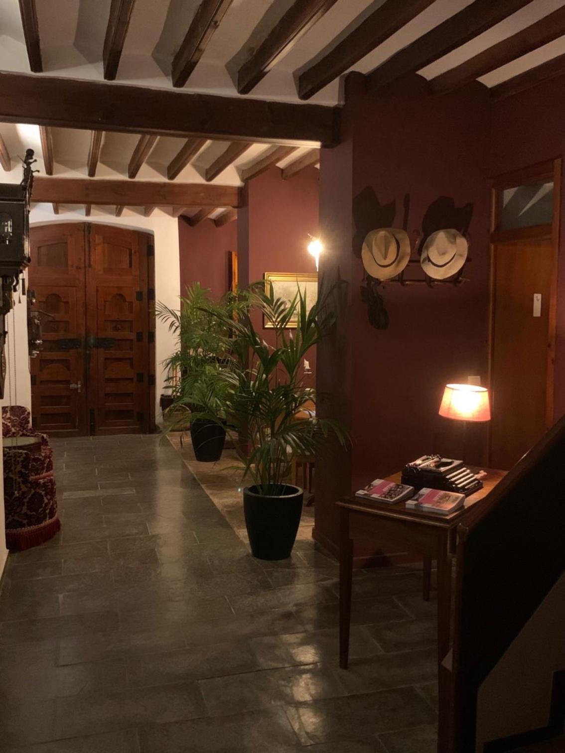 Las Puertas Del Indiano
