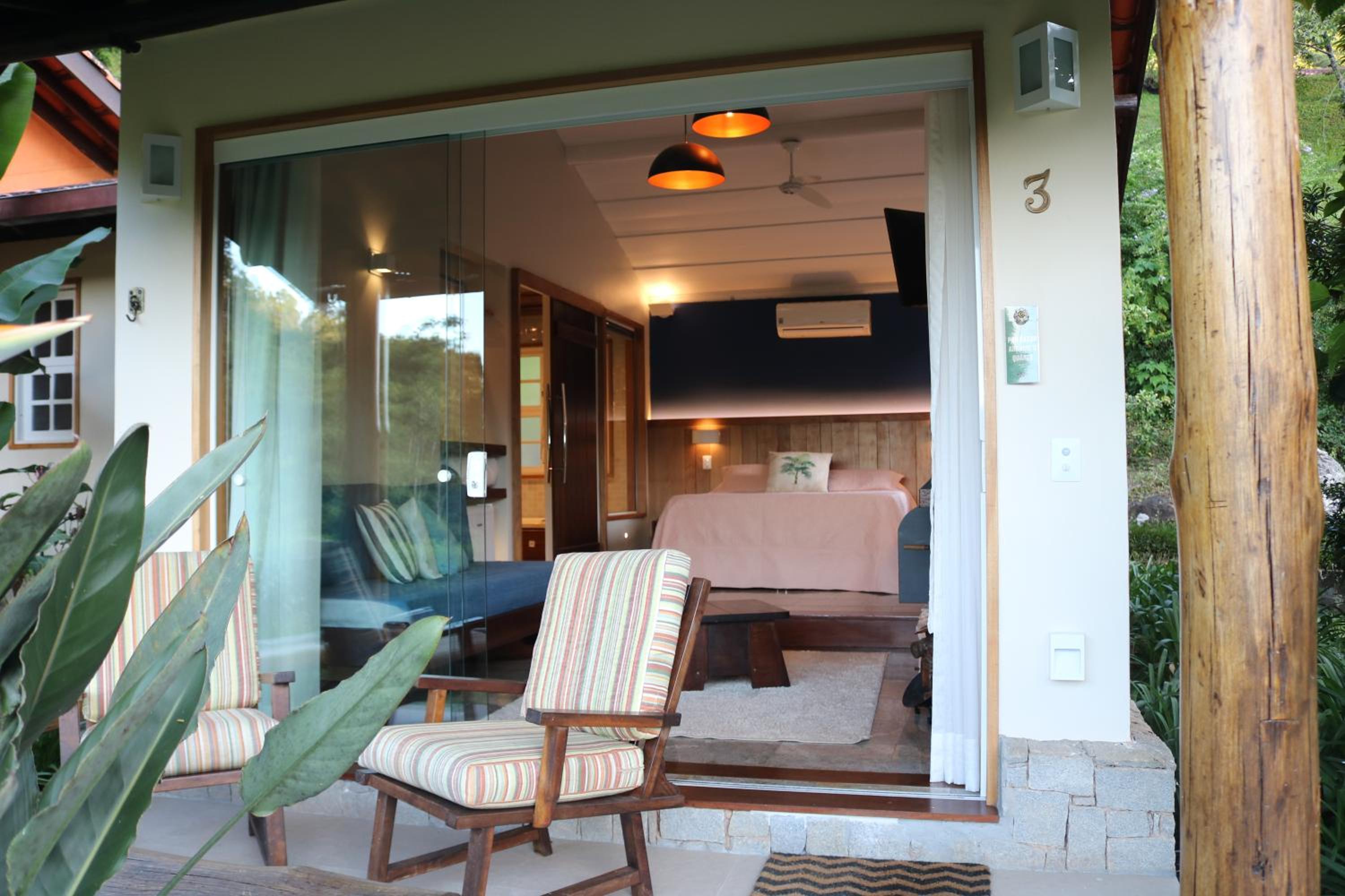 Auberge Suisse Pousada