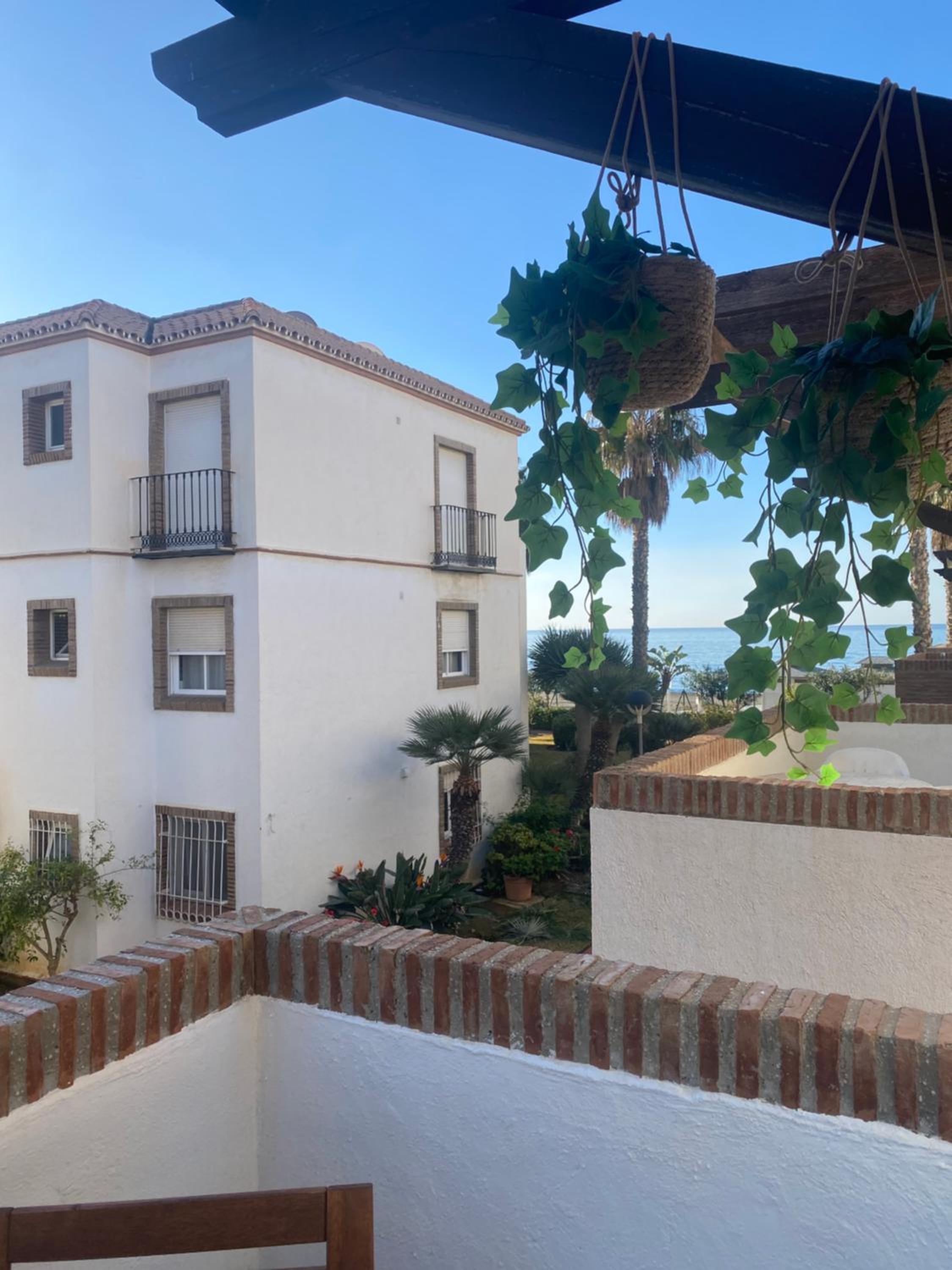 Casa Pandora Apartamento Duplex Atico, primera línea de playa Torrox
