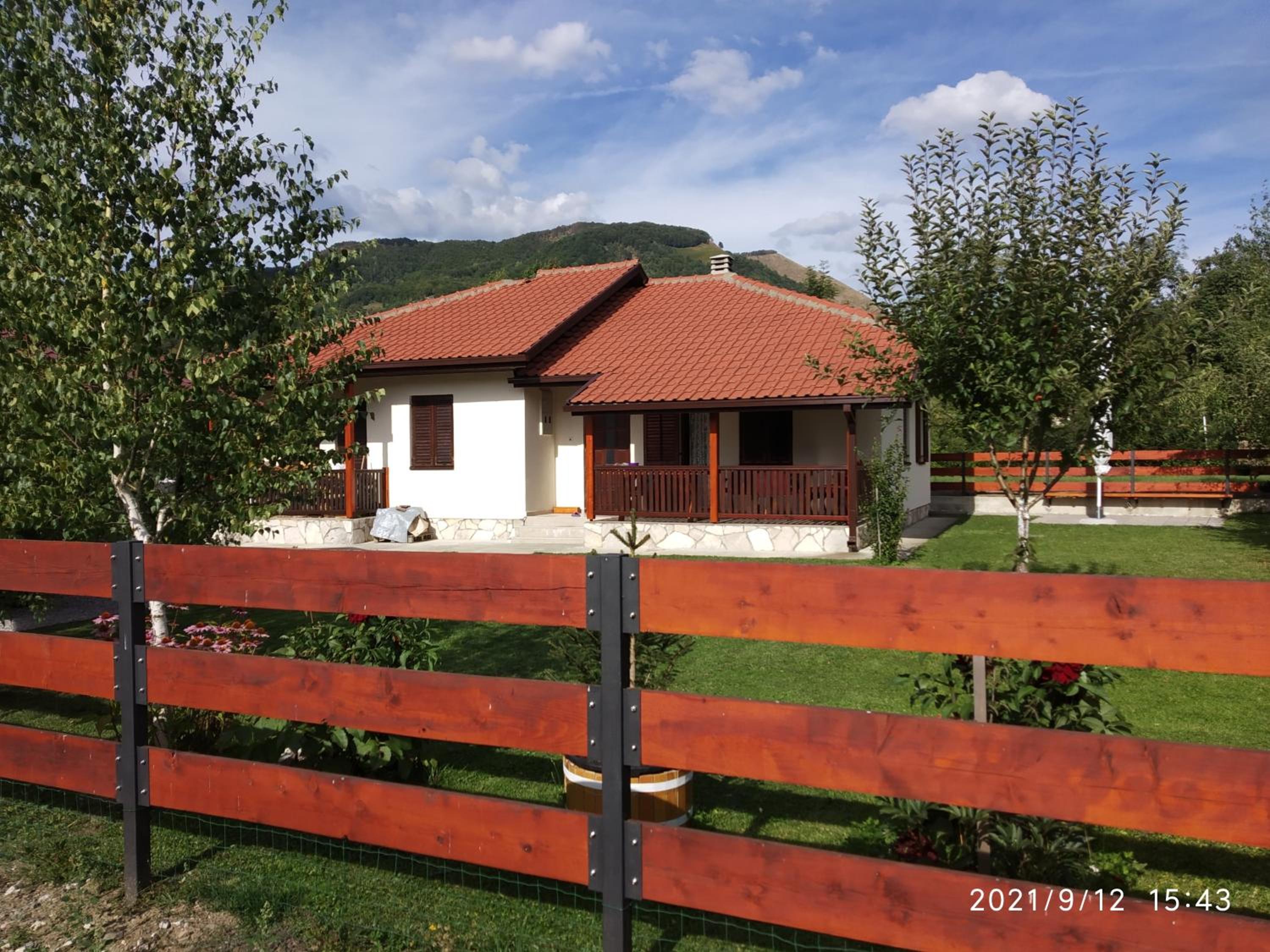 Bjelasica Home