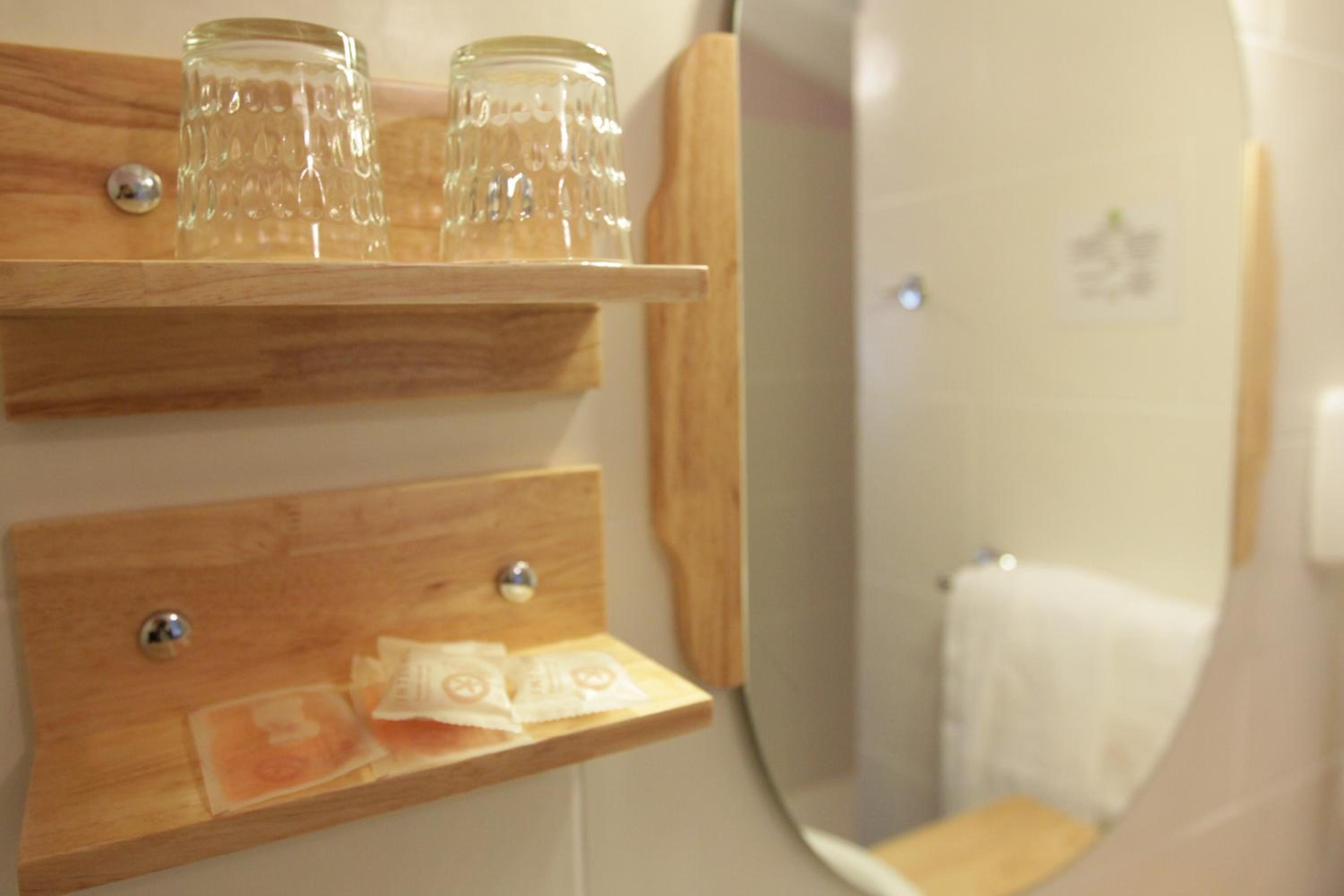 Saint-Etienne Vacations - Urban Style, Hotel Le Cheval Noir, Saint-Etienne - Property Image 10