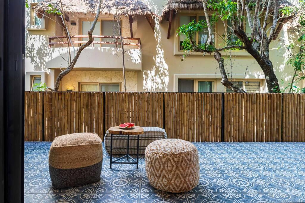 VISCOUNT IV MANOR TULUM By SANDY POWERFUL