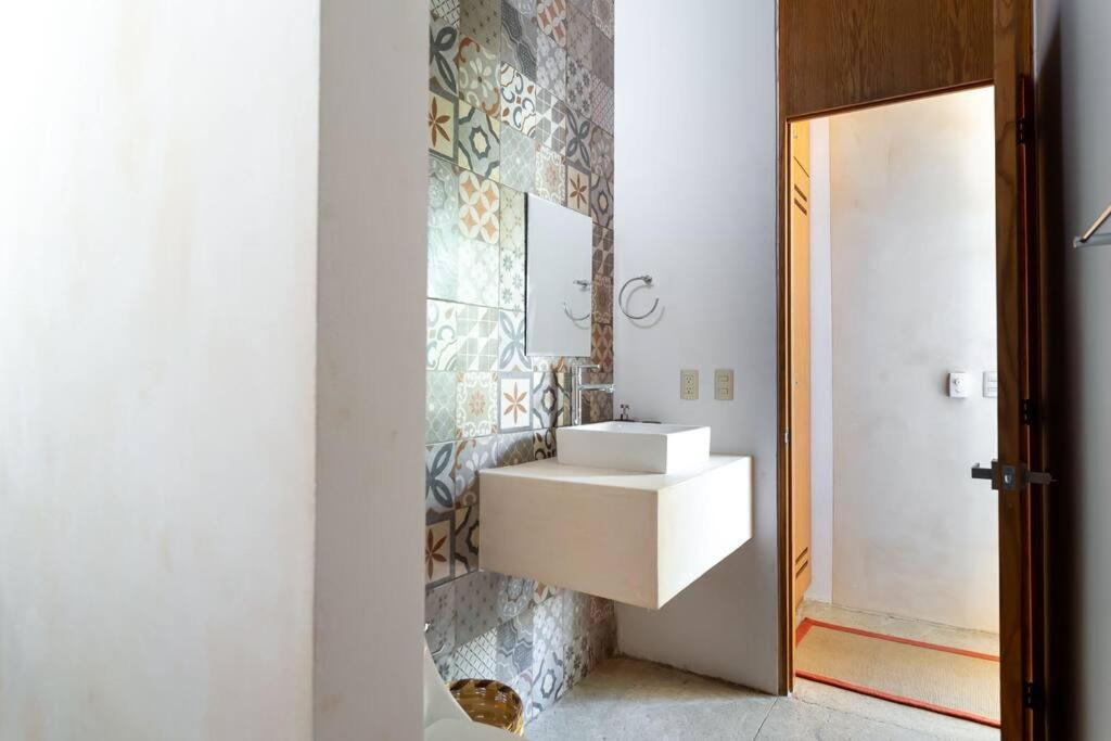 VISCOUNT IV MANOR TULUM By SANDY POWERFUL