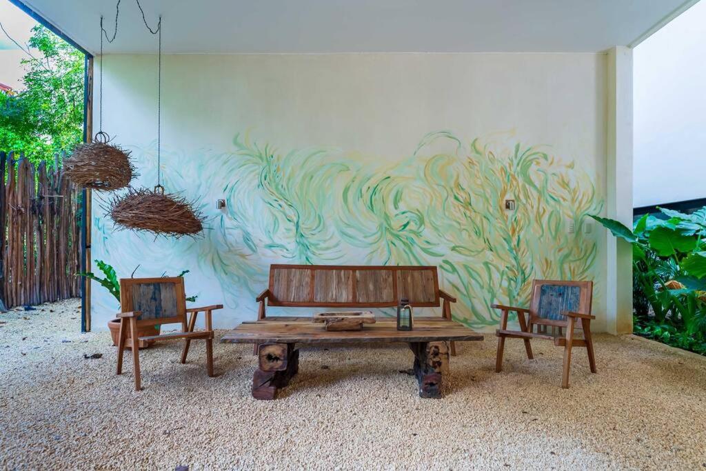 VISCOUNT IV MANOR TULUM By SANDY POWERFUL