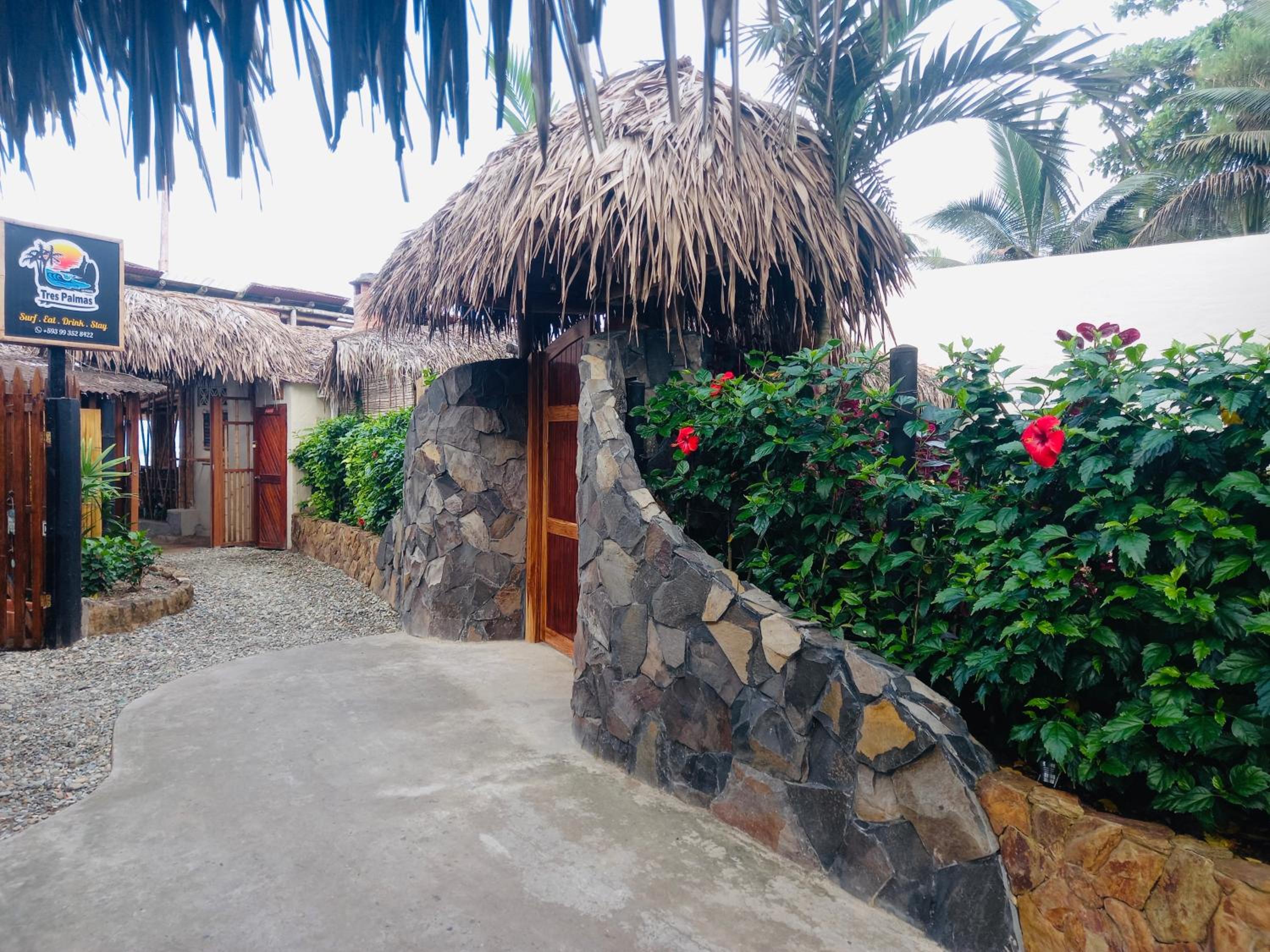 Tres Palmas
