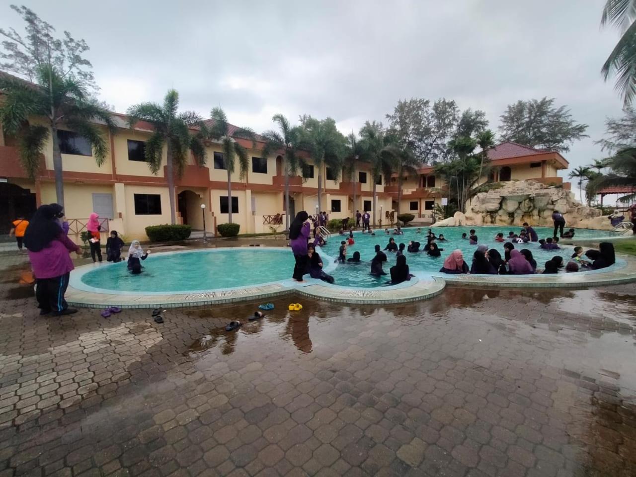 Seri Indah Resort photo 6