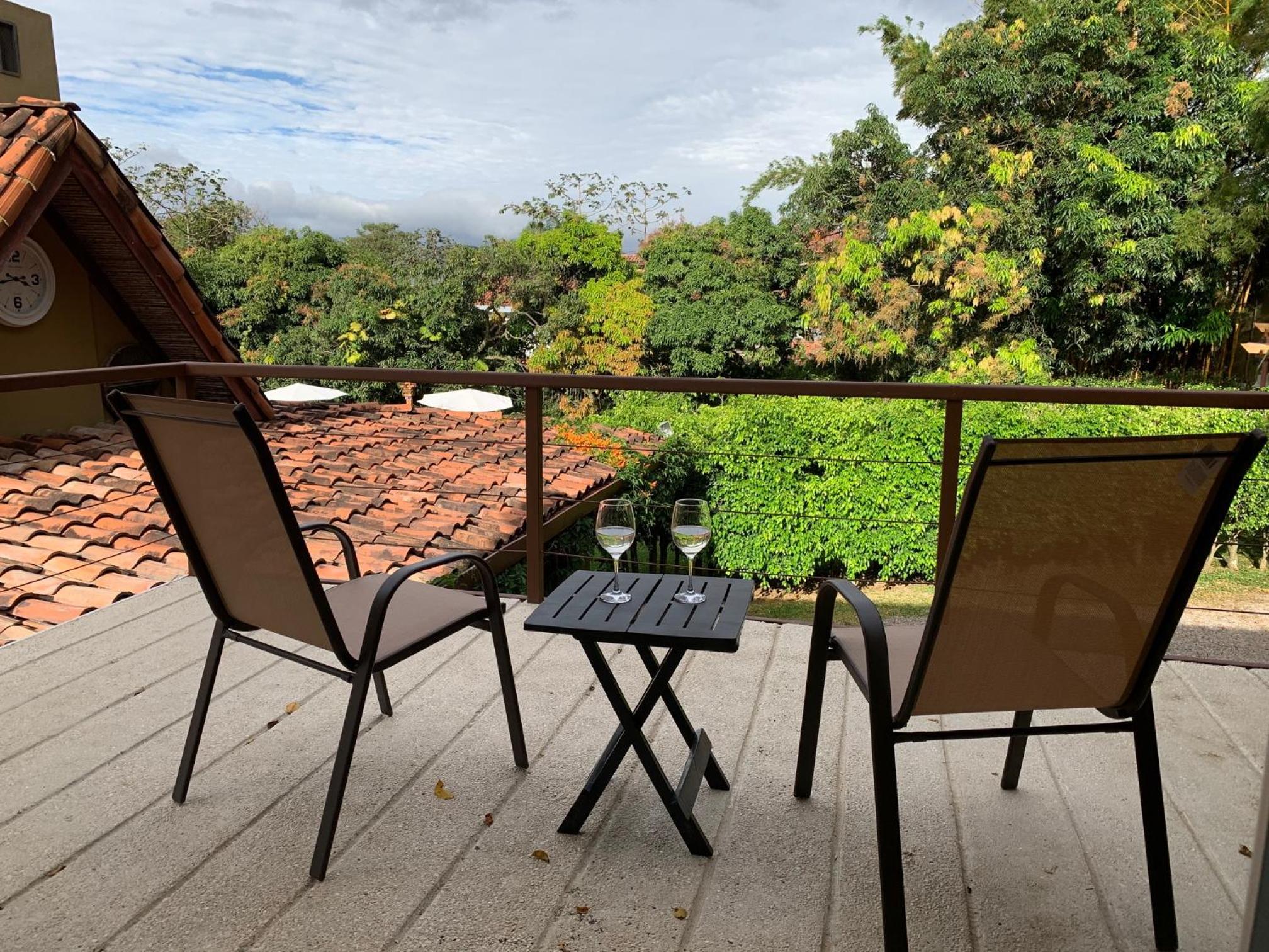 ARANJUEZ LOFTS Santa Ana