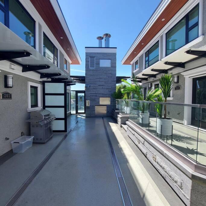 Beautiful Bright 3 Bed Townhouse