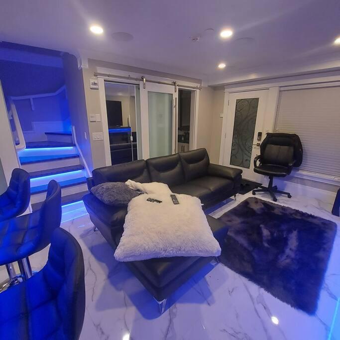 Beautiful Bright 3 Bed Townhouse
