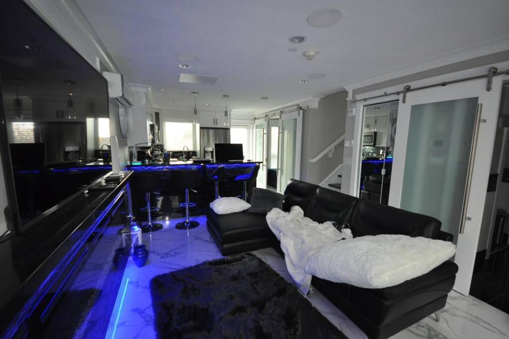 Beautiful Bright 3 Bed Townhouse