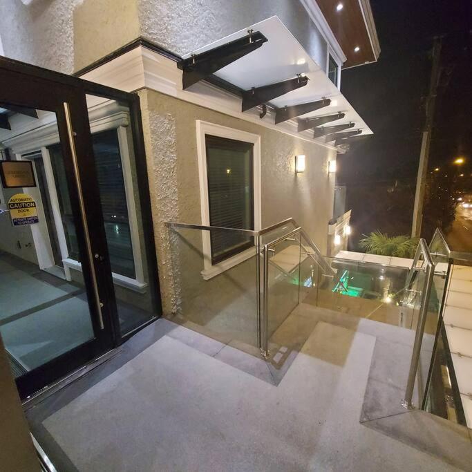 Beautiful Bright 3 Bed Townhouse