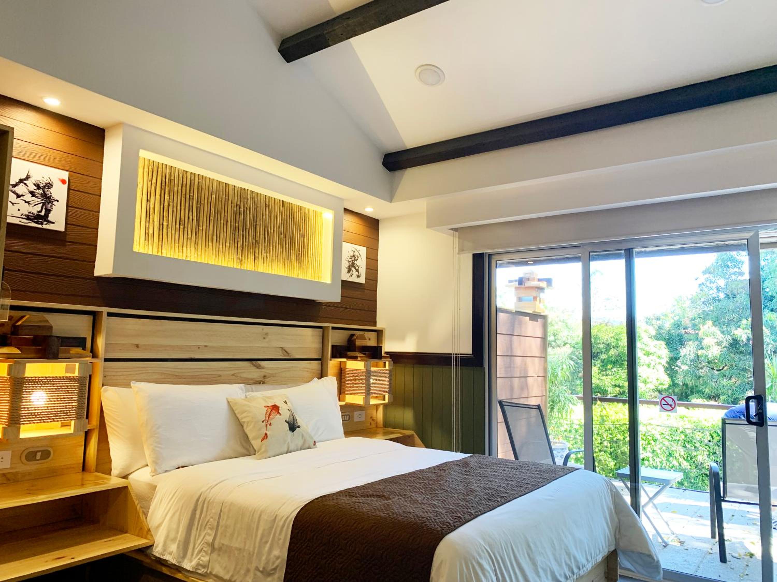 ARANJUEZ LOFTS Santa Ana