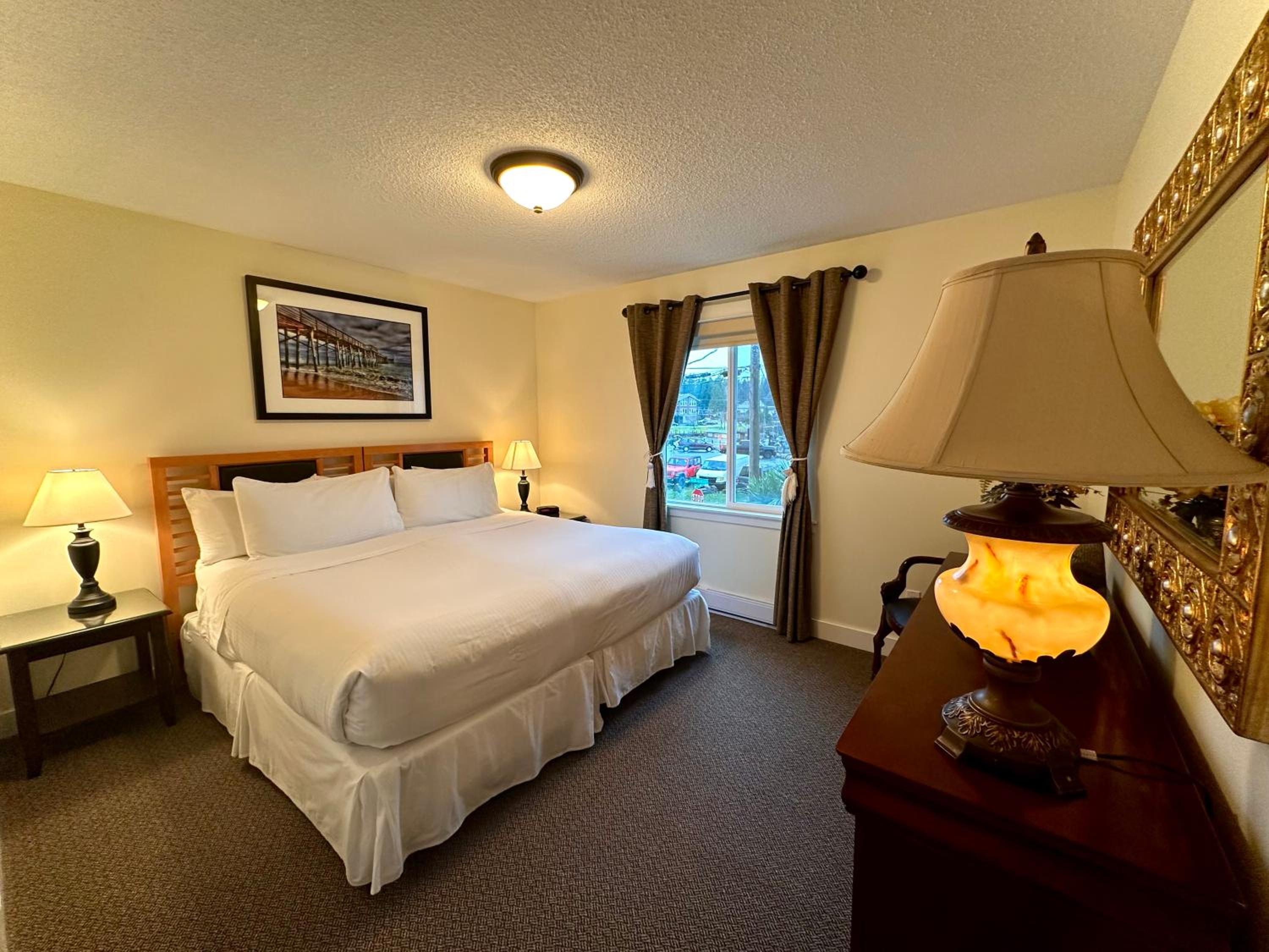 Bayshore Waterfront Inn