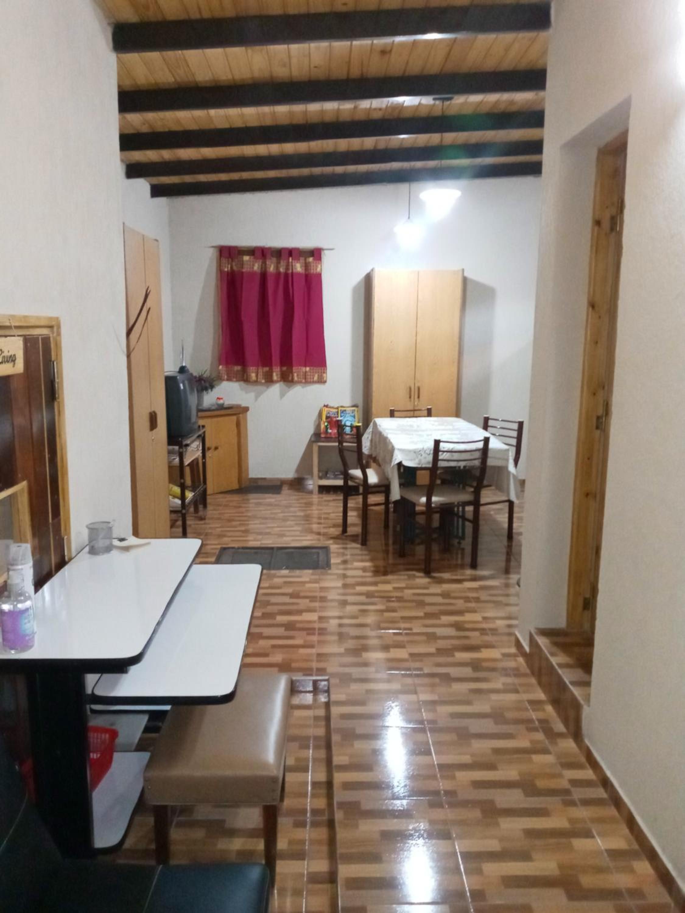 Petit Chateau J&SR