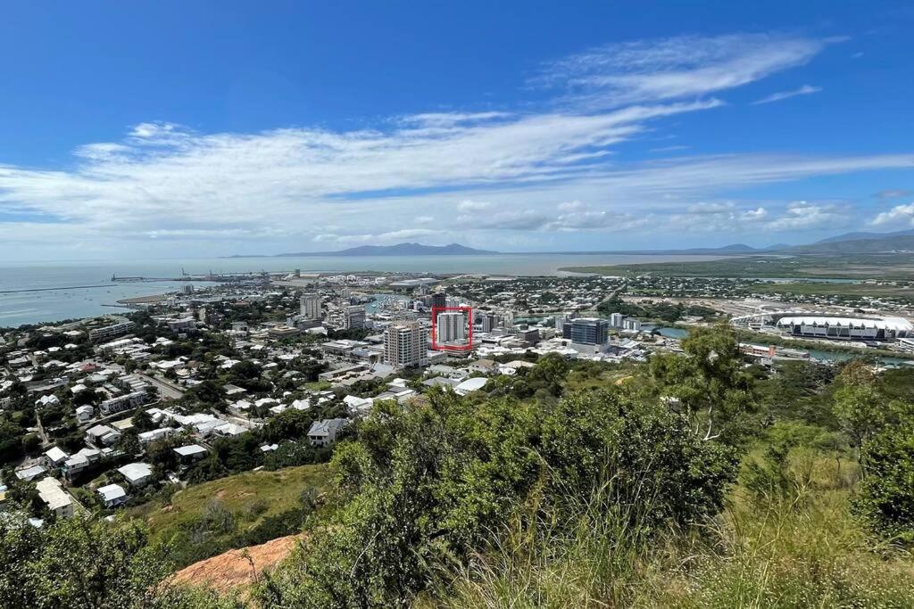 Townsville City Ocean View Apartment