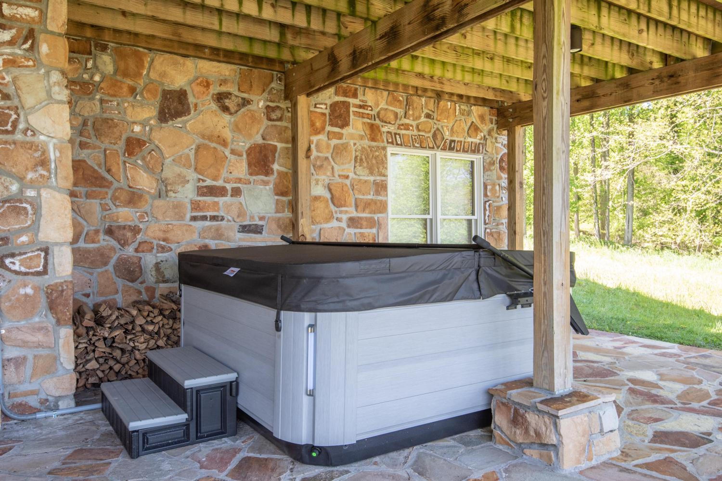 River Haven with Hot Tub view 5