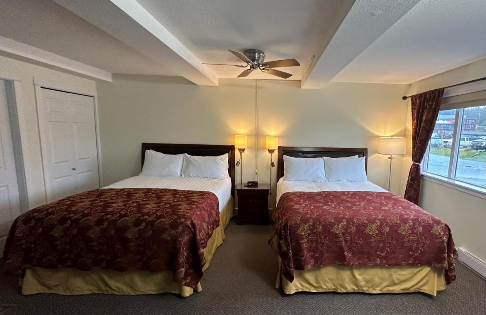 Bayshore Waterfront Inn