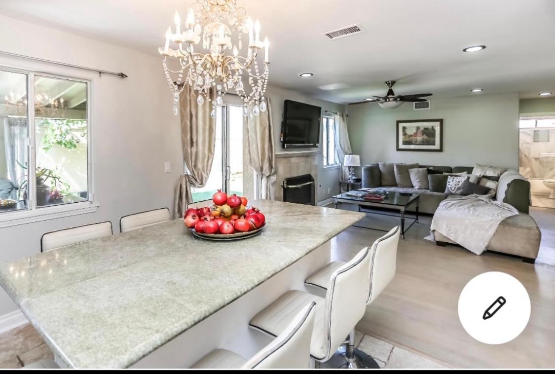 Shabby chic abode in Los Angeles ca view 5