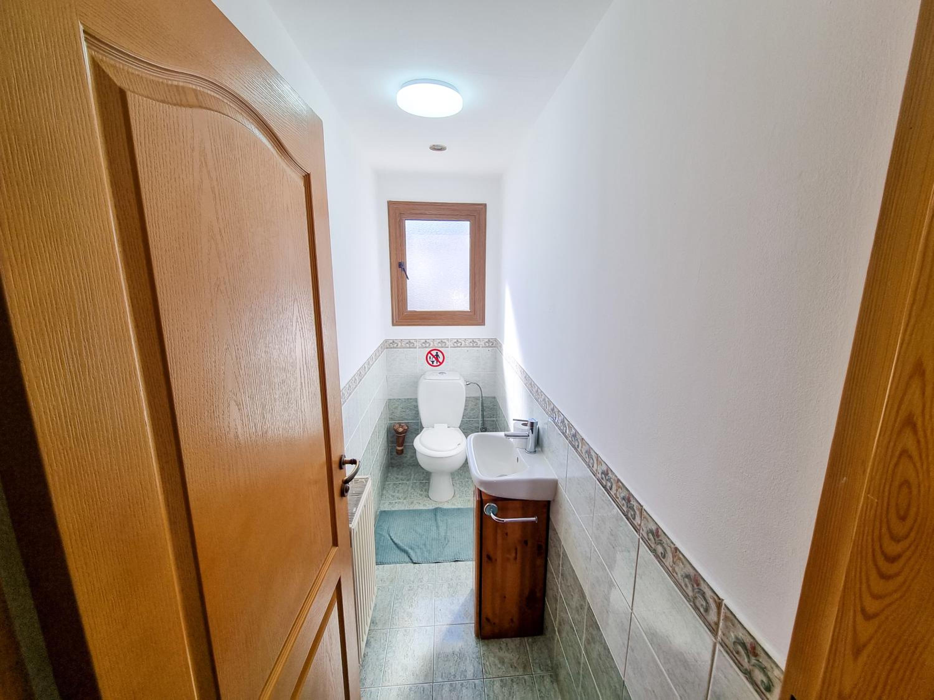 Mountains Retreat Rooms & Suites