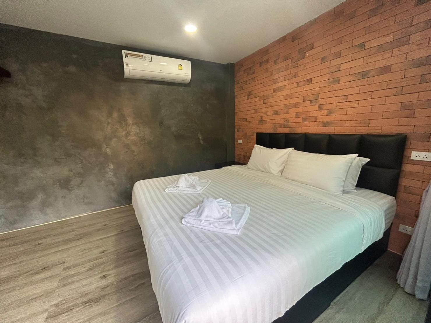 Uthaithani Resort
