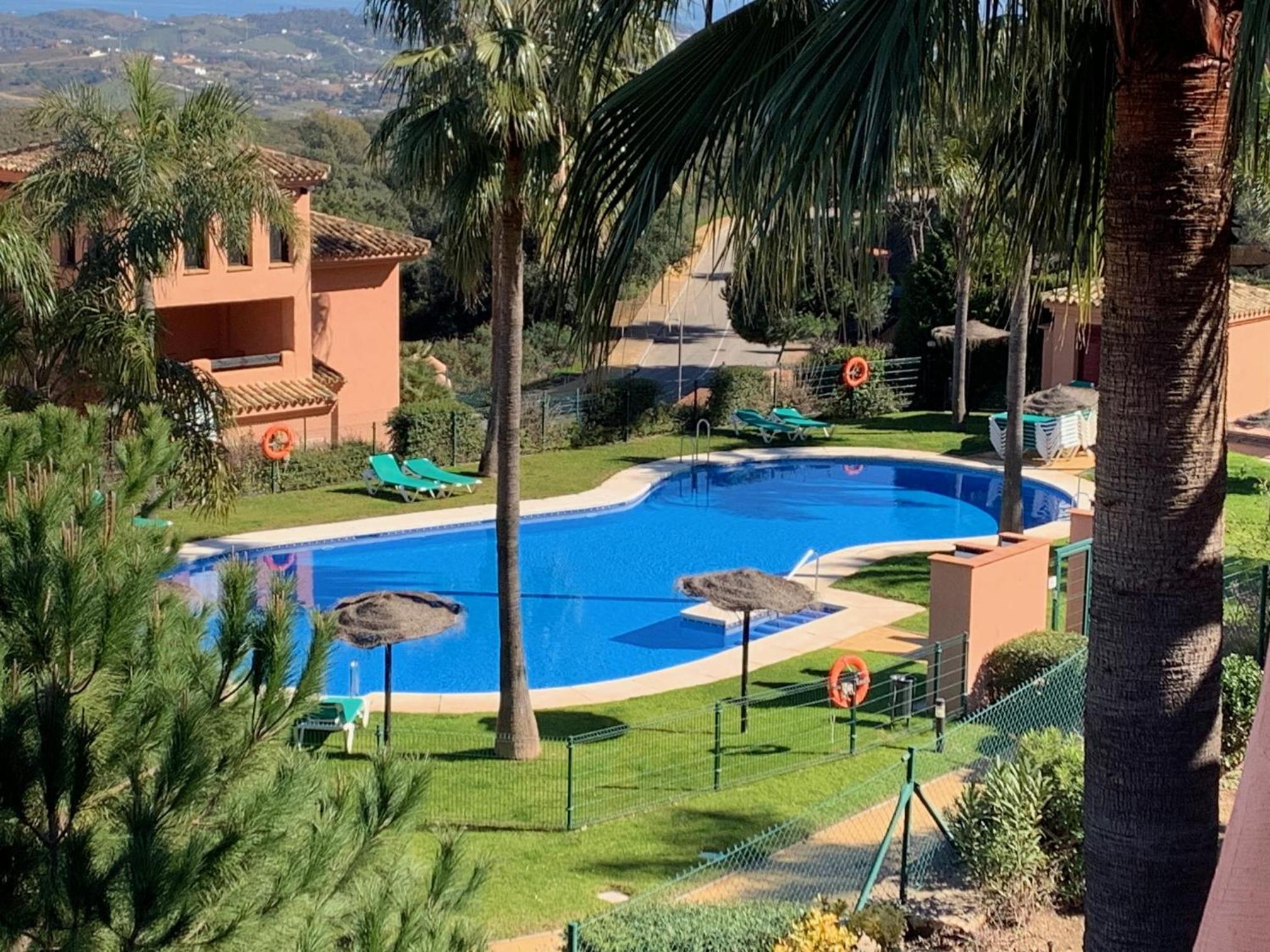 El Soto de Marbella Onsite Golf-Tennis-Padel-Gym 2 Bedroom Penthouse view 2