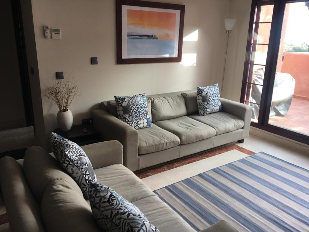 El Soto de Marbella Onsite Golf-Tennis-Padel-Gym 2 Bedroom Penthouse view 4