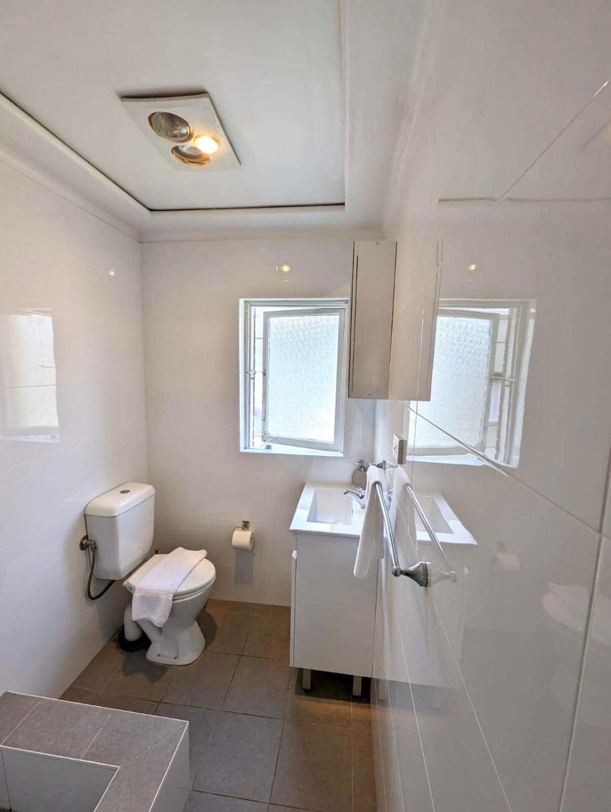 Lotus Stay Manly - Apartment 31H photo 4