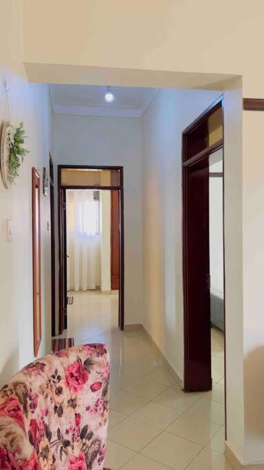 Cozy Apartment within Acacia mall area limits, Unlimited WIFI, Netflix, Free Parking view 2