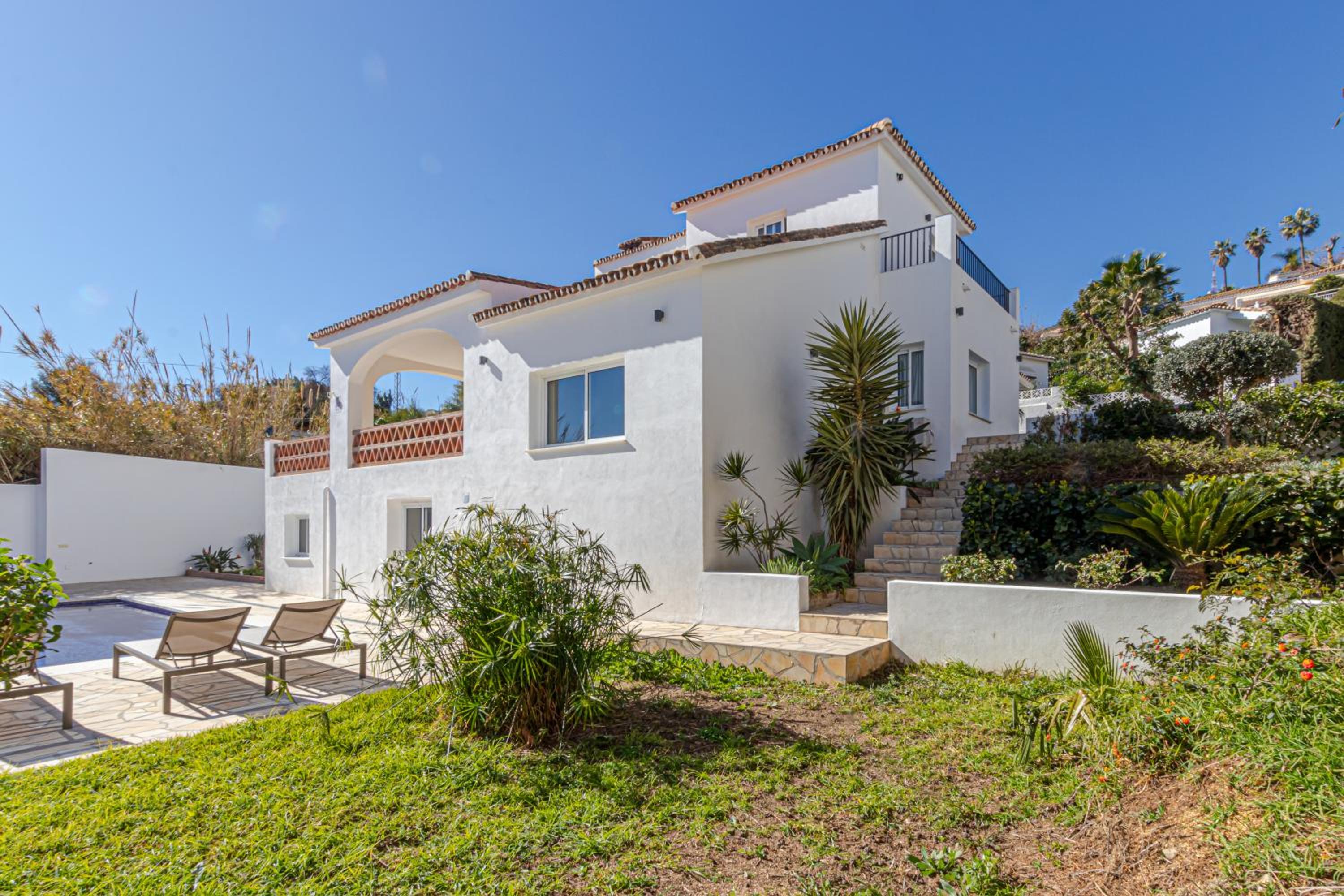 Luxury Villa Andalucia Seaview Private Pool close to Centre