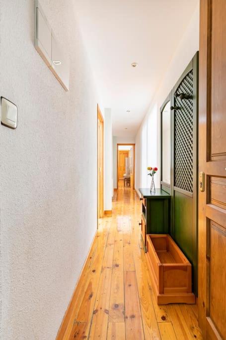 Espectacular apartamento reformado en edificio histórico, con WIFI