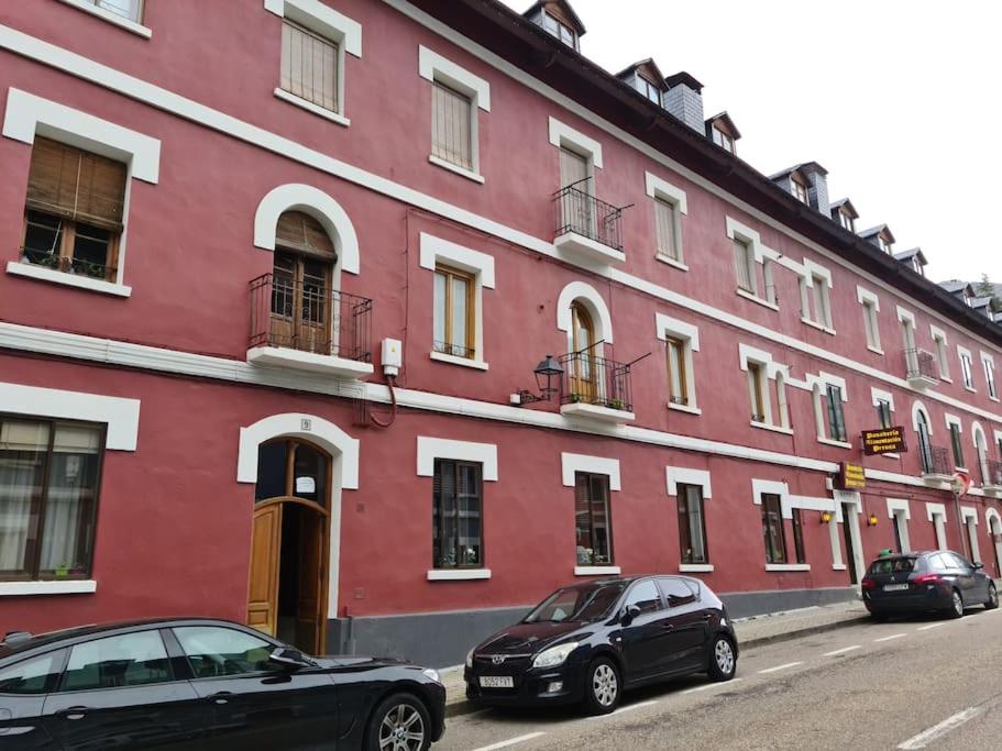 Espectacular apartamento reformado en edificio histórico, con WIFI