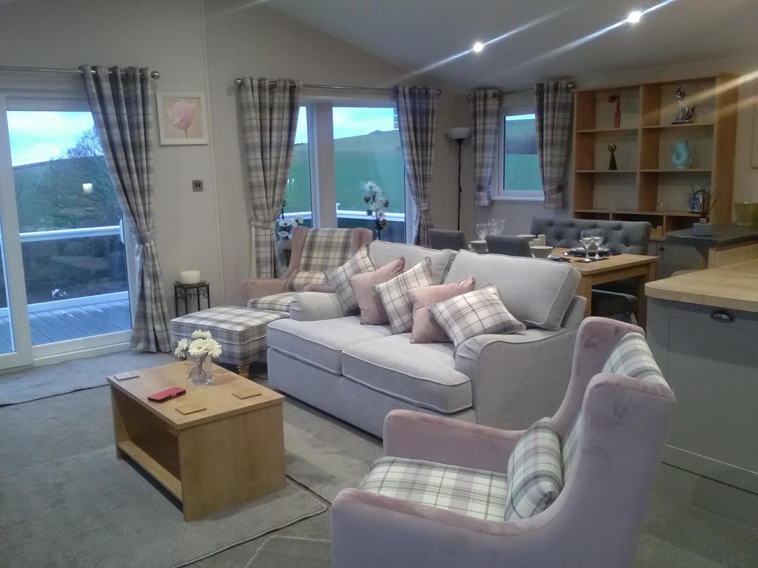 Turnberry lodge, Turnberry