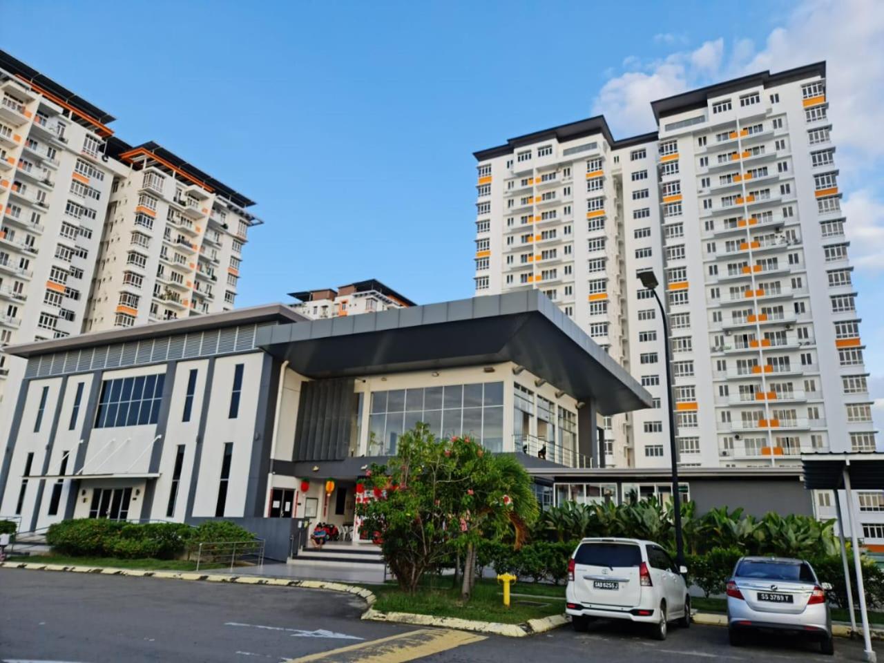 RHR Deluxe GuestHouse Kinarut Papar Sabah - Pool View photo 8