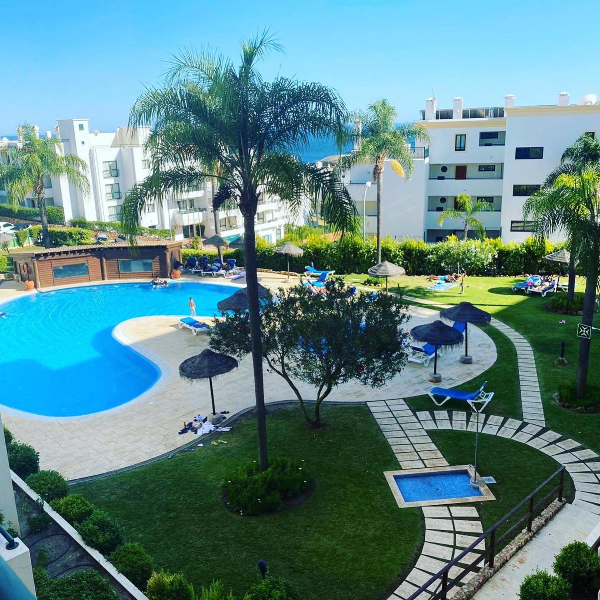 Sunset Haven in Albufeira - Short walk to Oldtown view 2