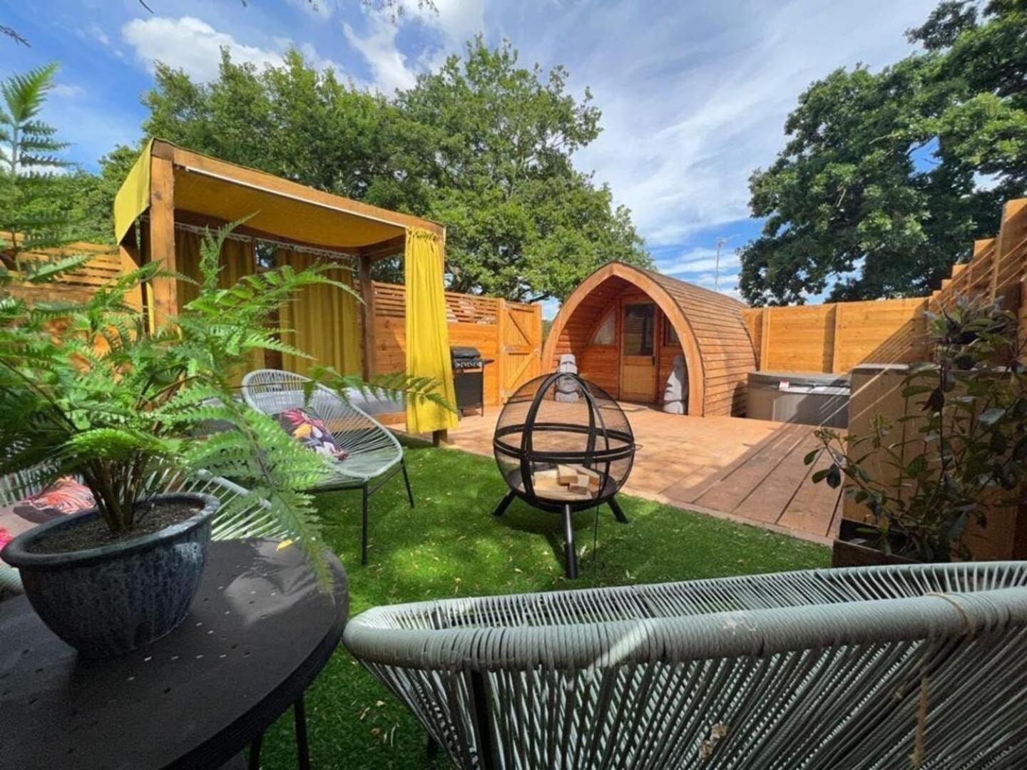 Kings Lynn Vacations - Woodlakes Park By Liv Retreats - Property Image 7