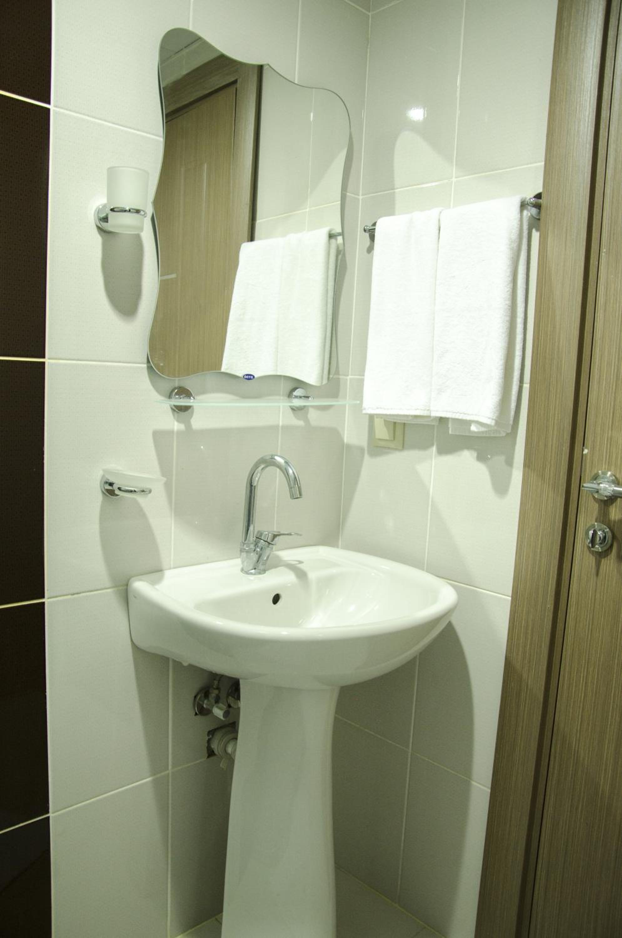 Patron Hotel - Image 11