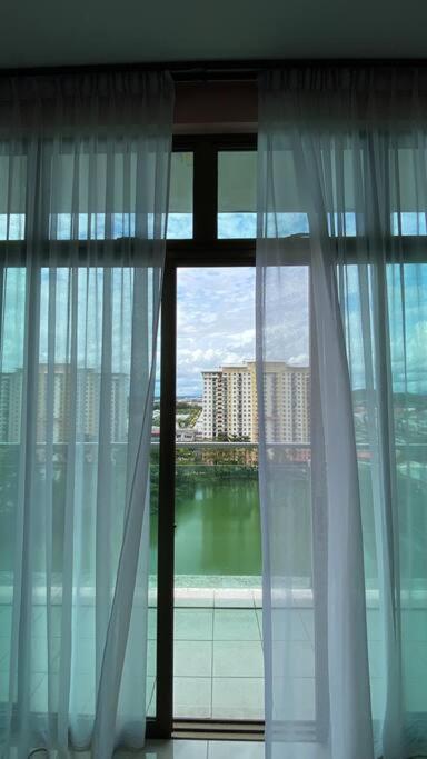 Palazio Mount Austin Johor Bahru Aeon Ikea Toppen