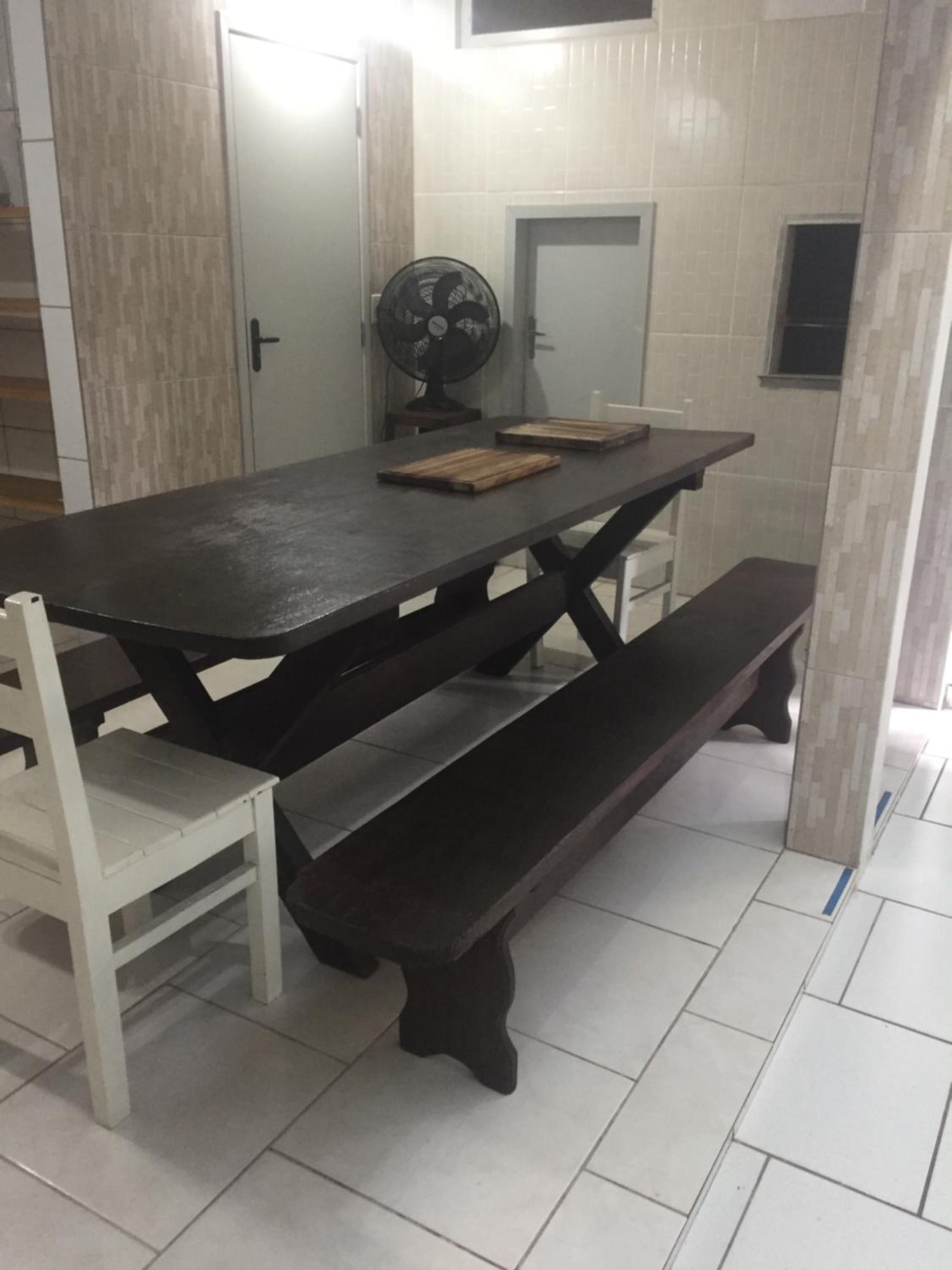 Casa Enseada 3 quartos para até 6 pessoas com 2 ar split