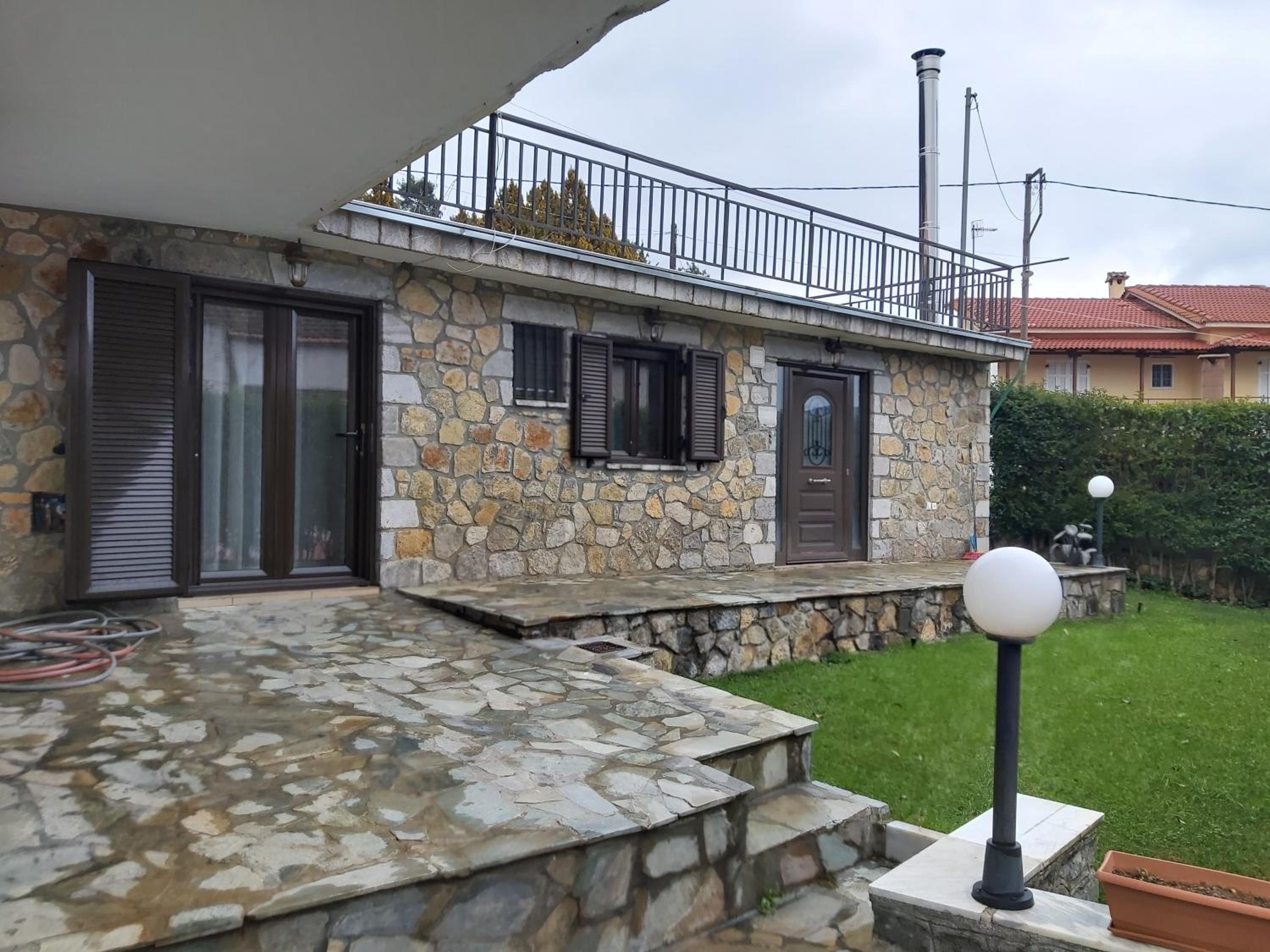 Stymfalia stone house