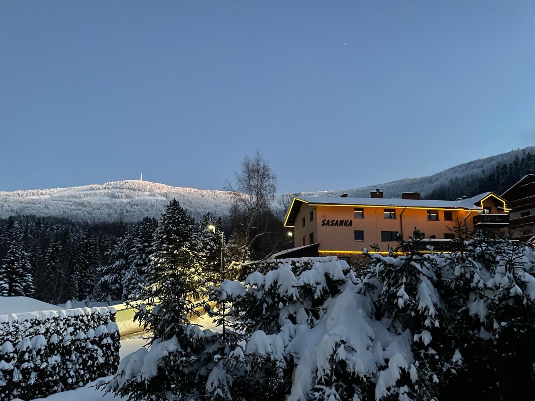 Sasanka przy Gondoli podgrzewany basen w cenie pobytu