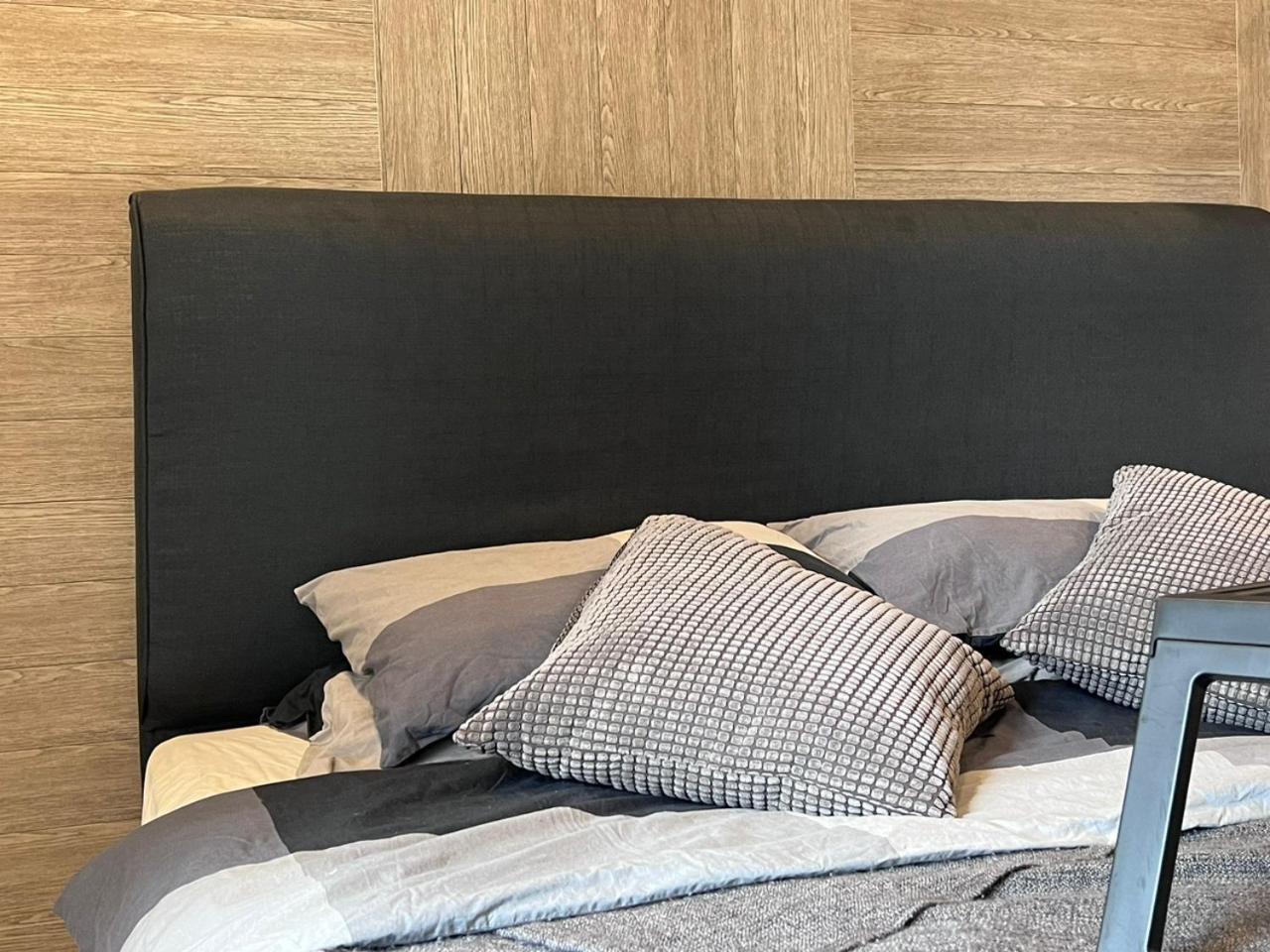 Mont Kiara Luxury 1Bedroom Arcoris SOHO Netflix 1-4 pax