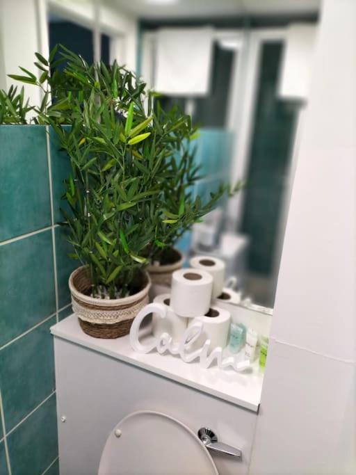 Islington Studio for 2 - Private Bath & Smart TV