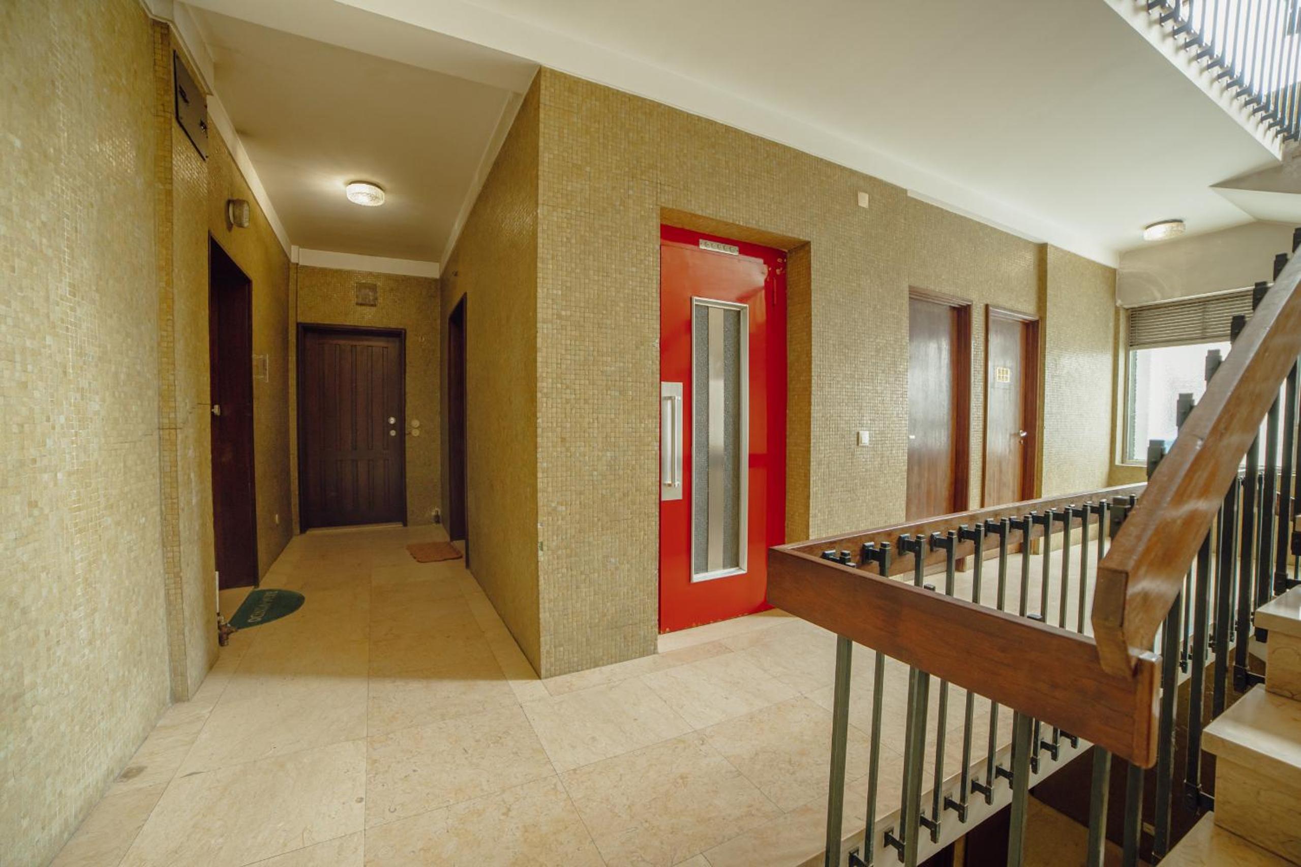 Alegria Flat City Center with Elevator by Vacationy view 3