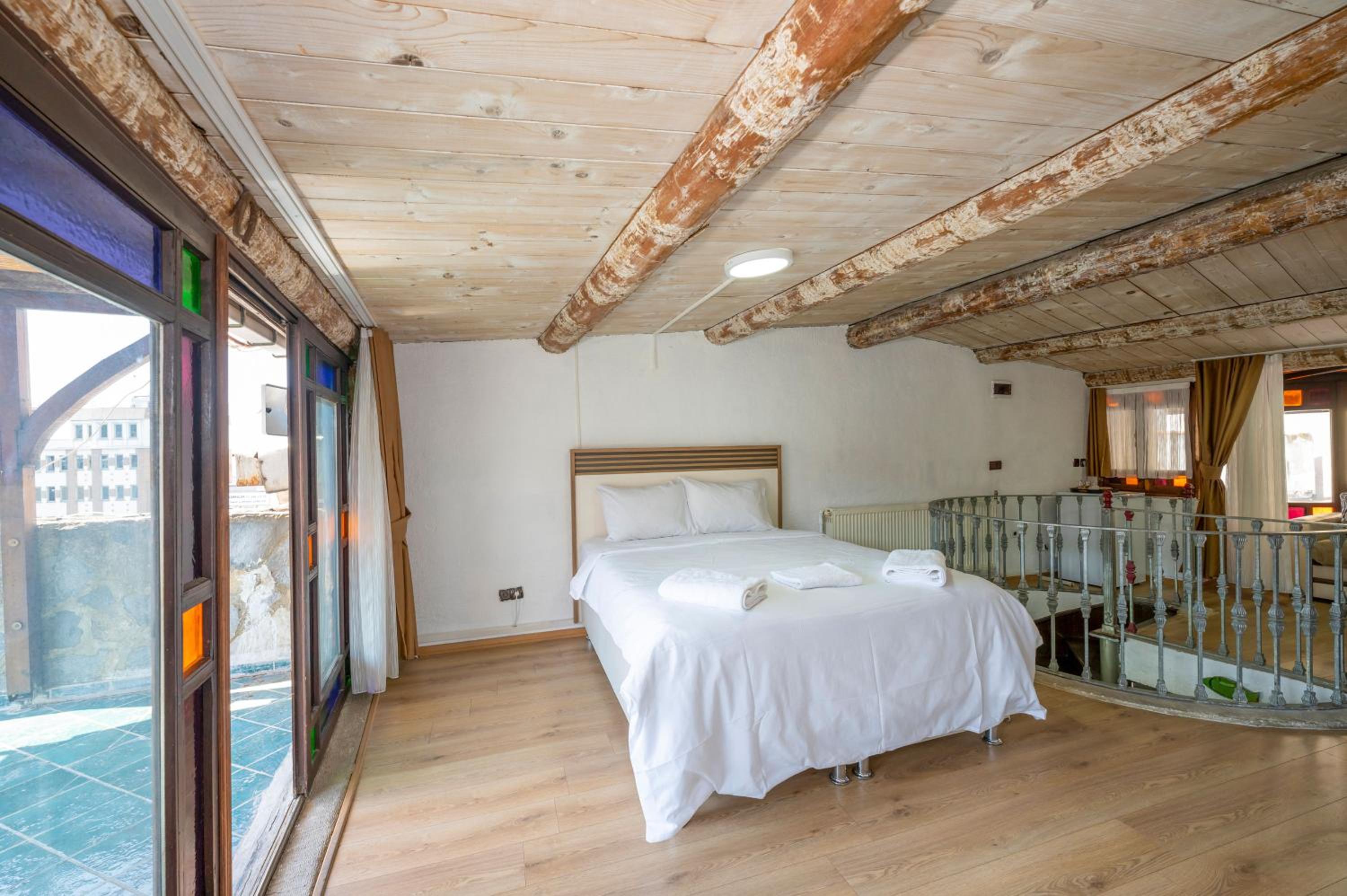 Taksim Antique Otel - Image 16